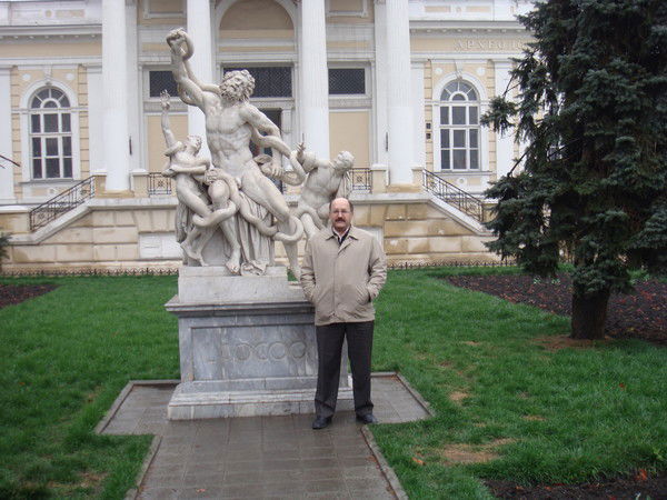 Ильхом Мухтаров