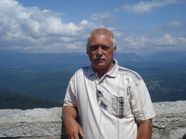 Владимир Карпов