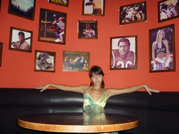 Анна Ленева