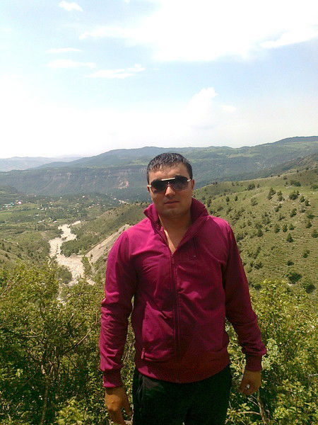 Бахром Урманов