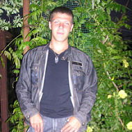 Максим Махненко