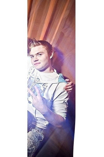 Денис Устинов