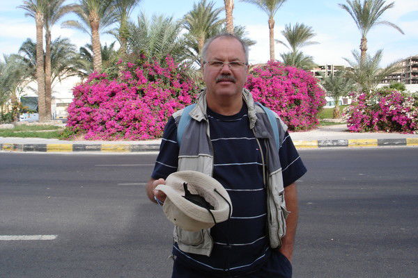 Юрий Петров