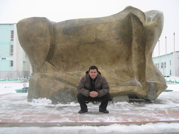 Аскар Аскар