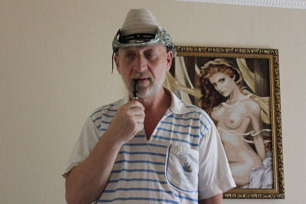 Николай Овчаренко