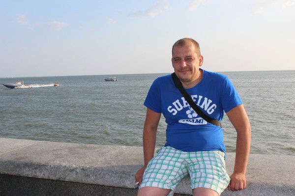 Алексей Серов