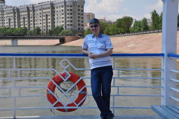 Азамат Муратов