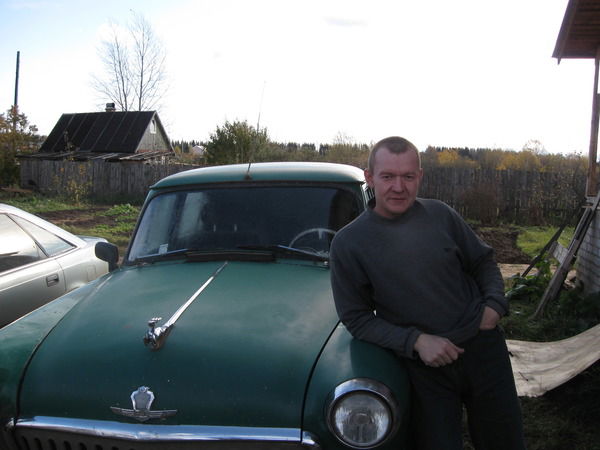 Слава Карбушев