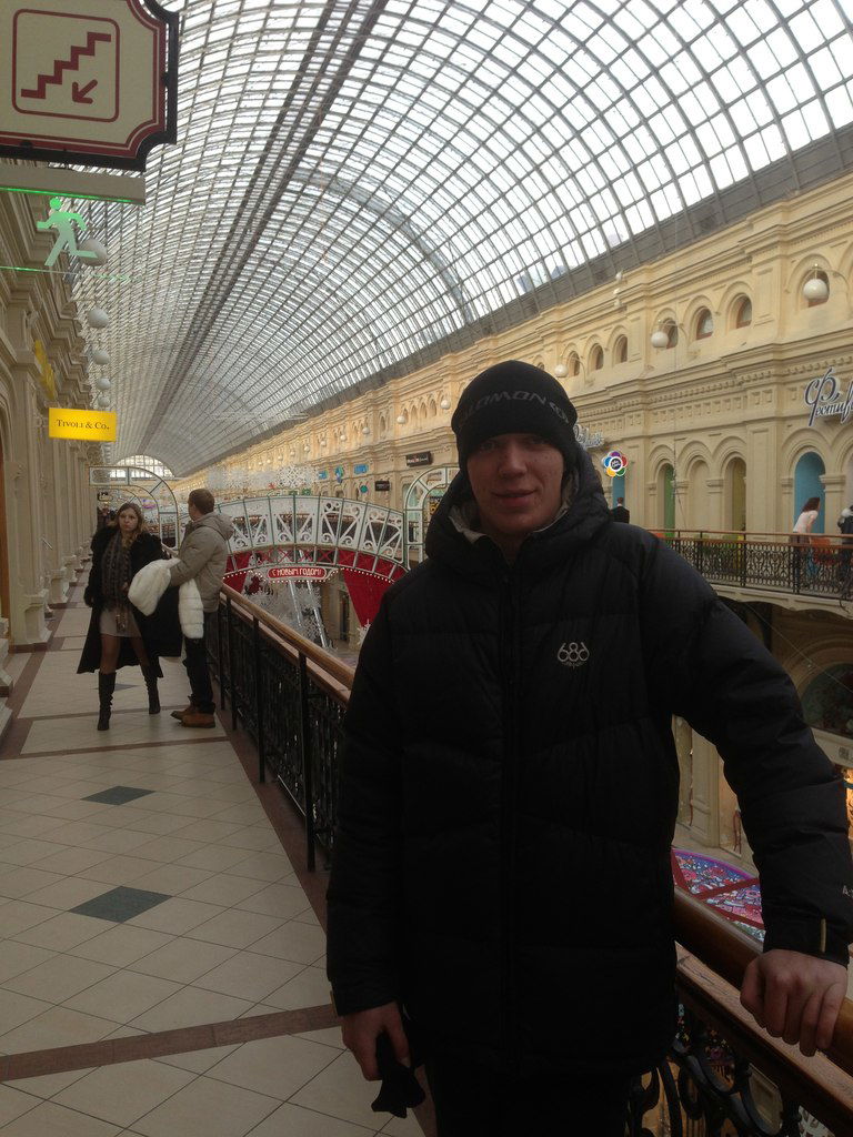 Антон Фролов