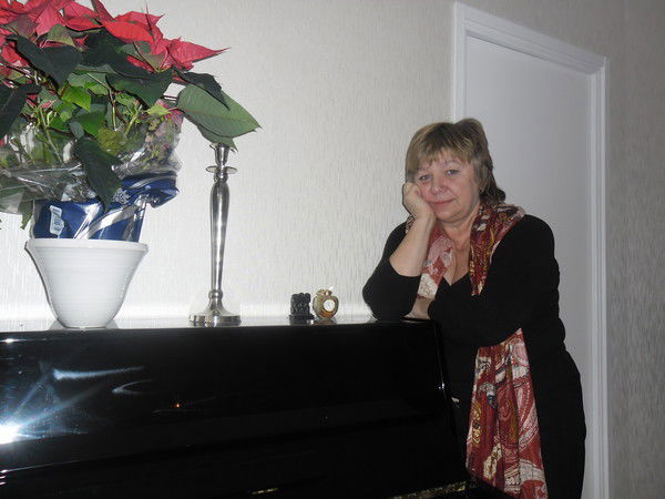 Александра Елистратова