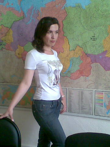 Лола Сафарова