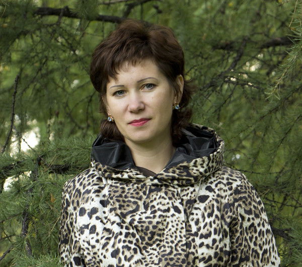 Лена Исхакова