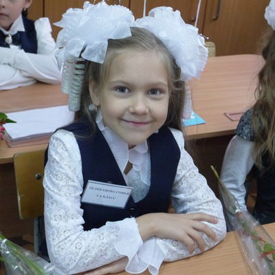 Соня Великанова