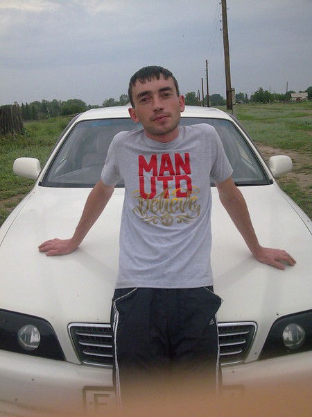 Максим Борзых