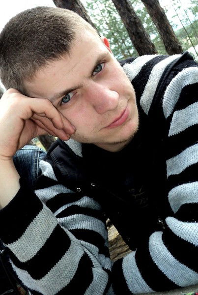 Артем Колесников