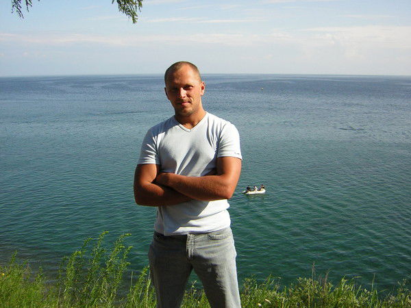 Евгений Новиков