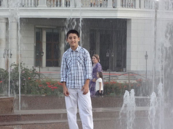 Довуд Дустов