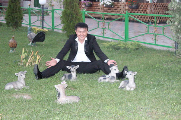 Nargizkam Menim Ekonai