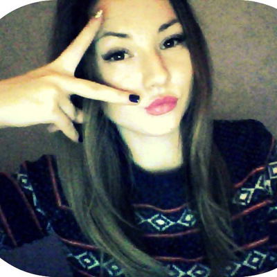 Наташа Савинова