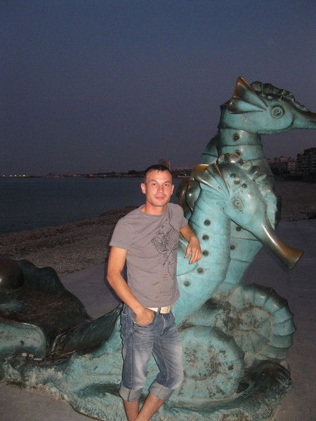 Иван Максимов