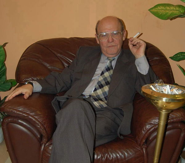 Александр Дубейковский