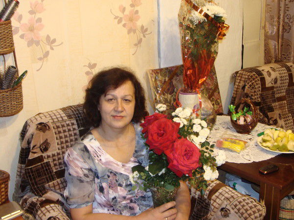 Лидия Божбова