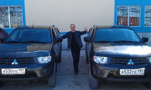 Анатолий Бобров