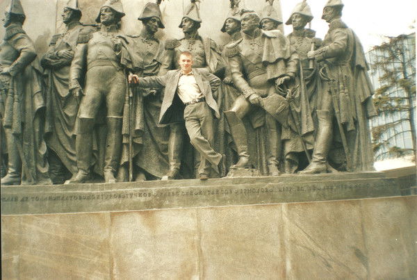 Андрей Наумов