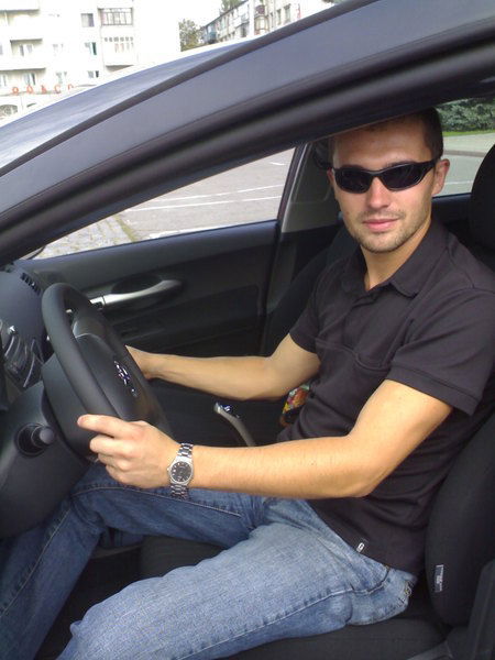 Андрей ************