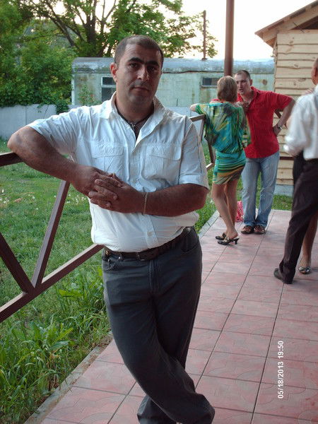 Аркадий Саруханян