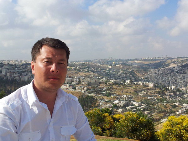 Уласенов Ядгар