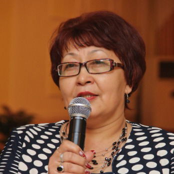 Елена Тусупова