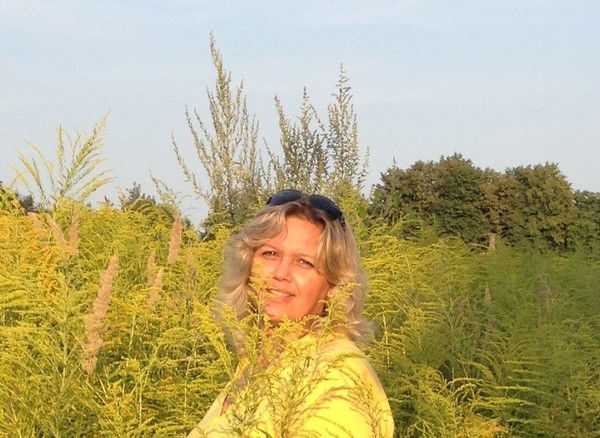 Лена Толканюк