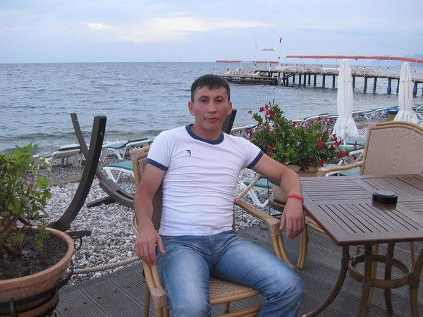 Болат Молдабаев