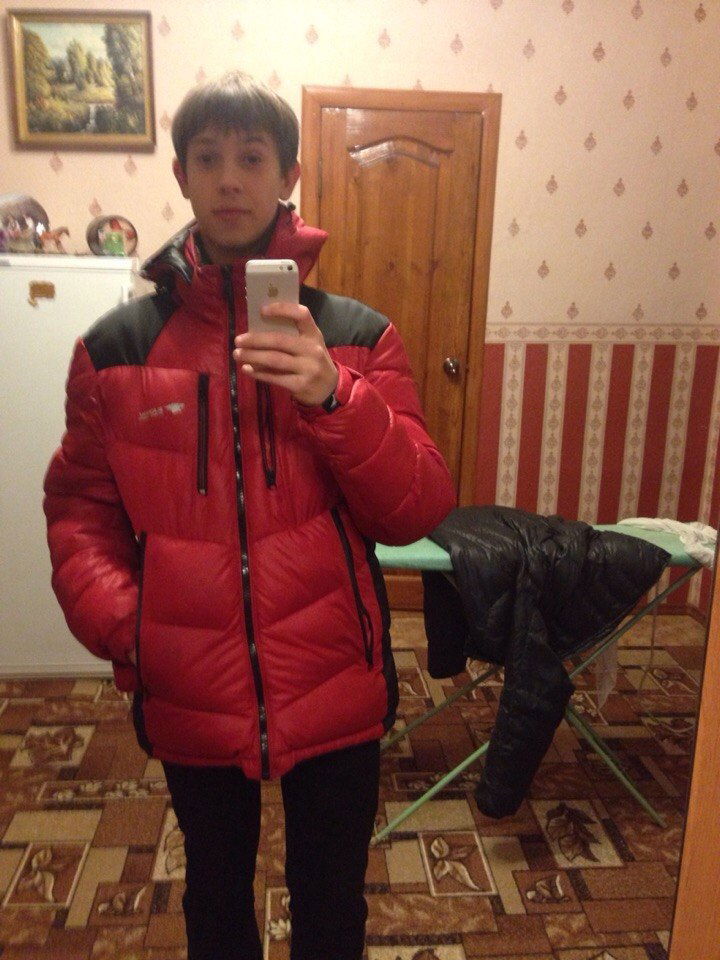 Максим Волков