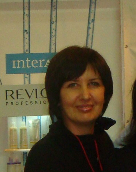 Елена Каменева