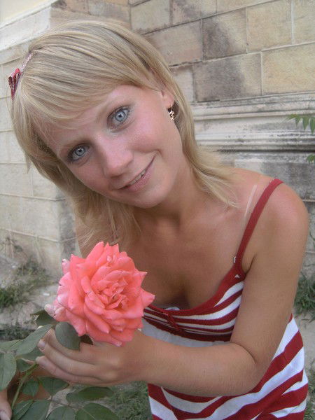 Алёна Воложанина