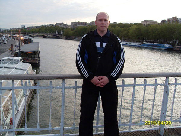 Александр Коваленко