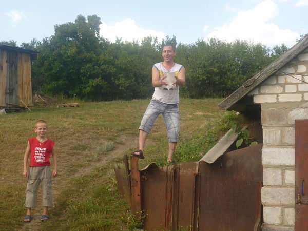 Валера Безнощенко