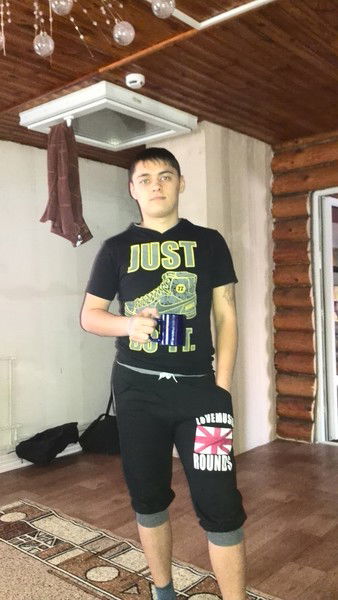 Aлeксaндр Ждaнoв