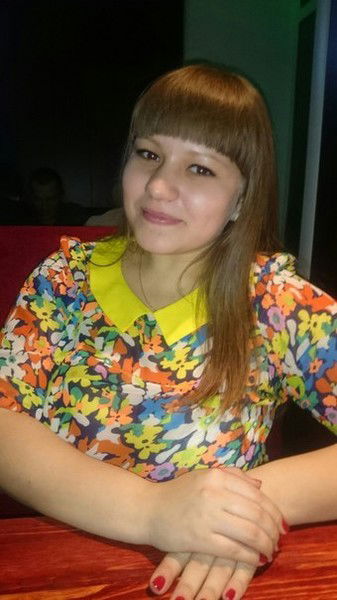 Лена Окунева