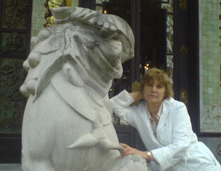 Искрова Елена