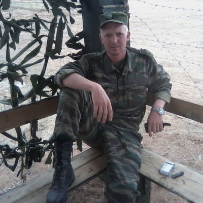 Михаил Попов