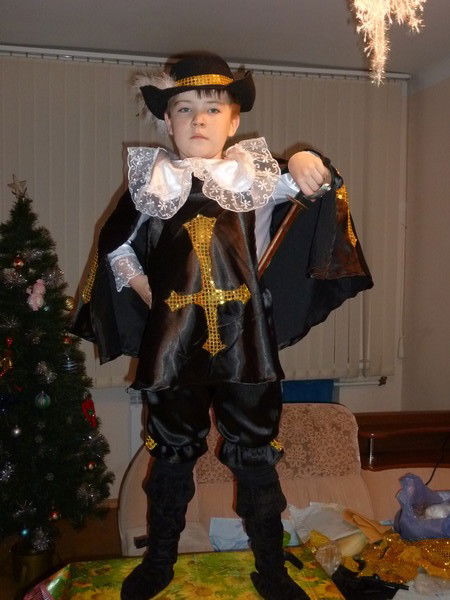 Никита. Илларионов.