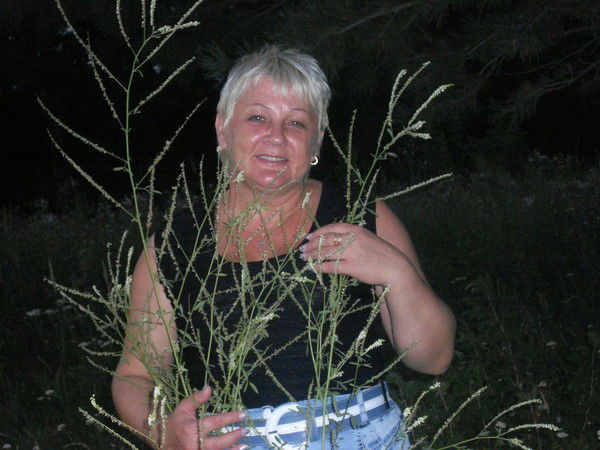 Елена Пивоварова