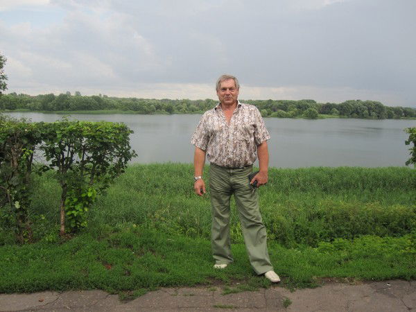 Николай Власов