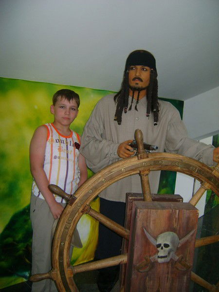 Андрей Устинов