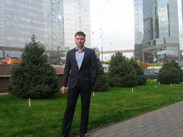 Денис Семёнов