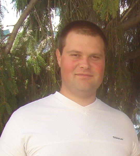 Тарас Олейник