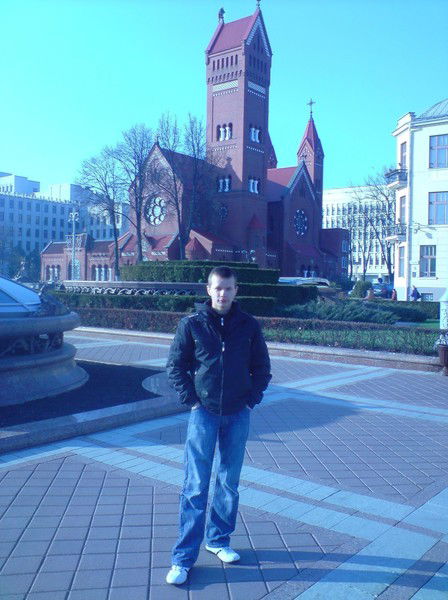 Санёк Езотченко